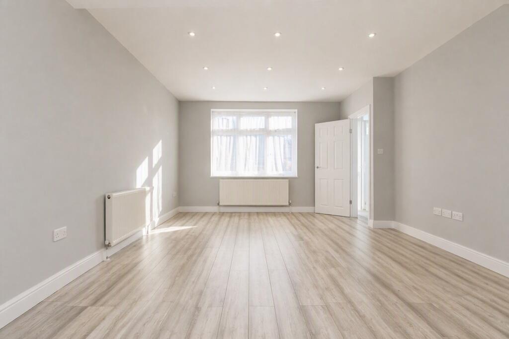 House in Watford - View 2