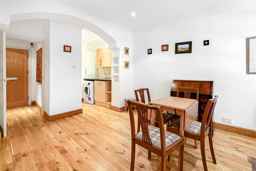 Apartment in London - View 2