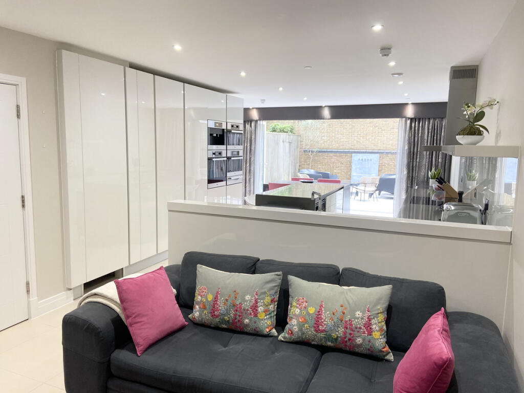 Main image of property: Havilland Mews, London, W12