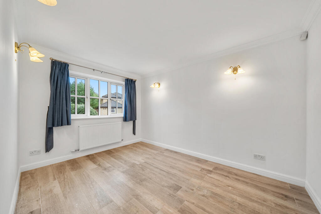 House in Kingston upon Thames - View 4