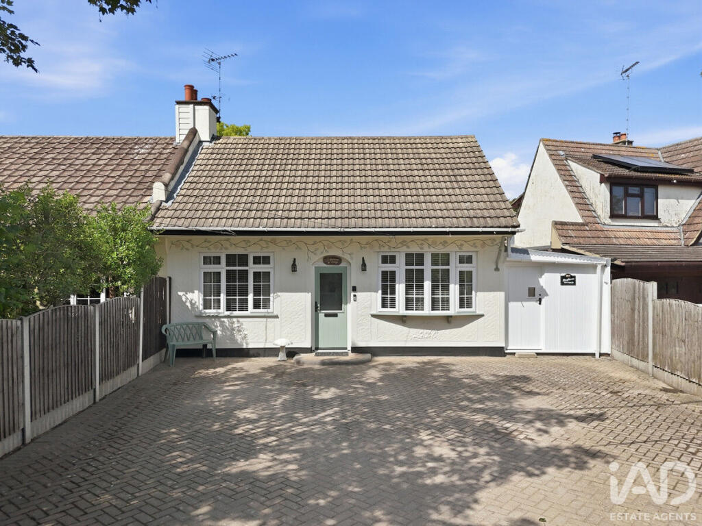 Main image of property: Mount Bovers Lane, Hockley, SS5