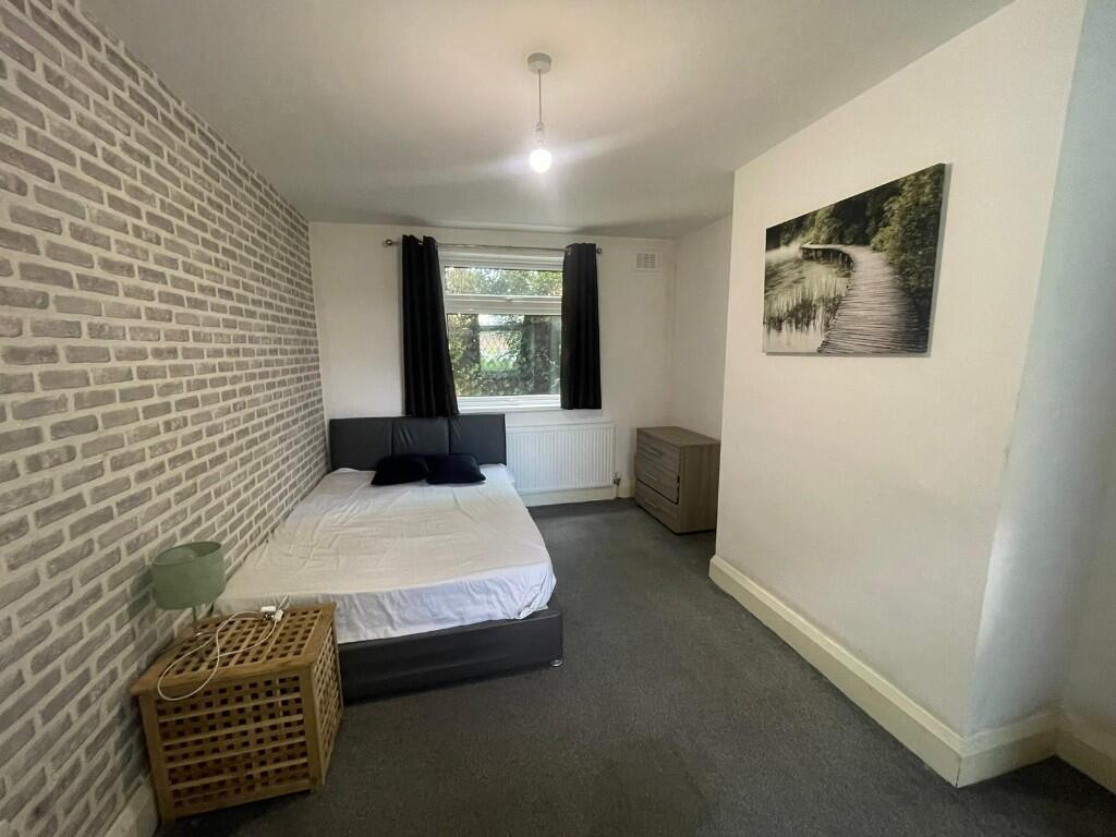 Main image of property: New Zealand Square, Derby, Derbyshire, DE22