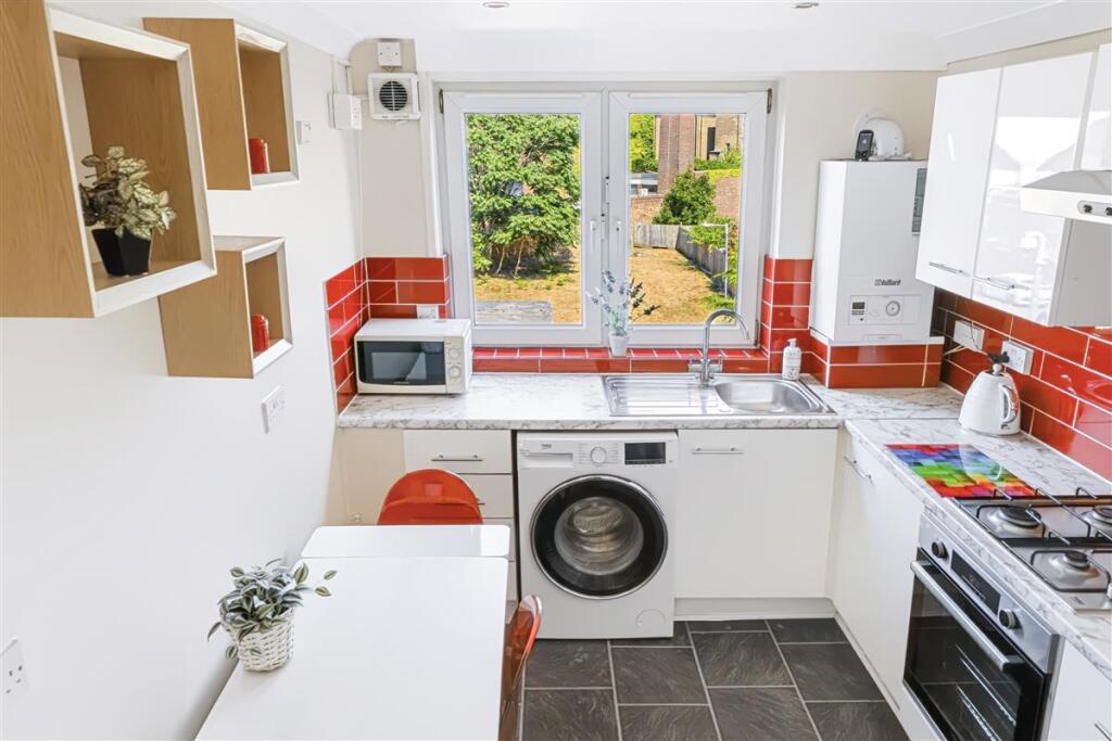 Apartment in London - View 2