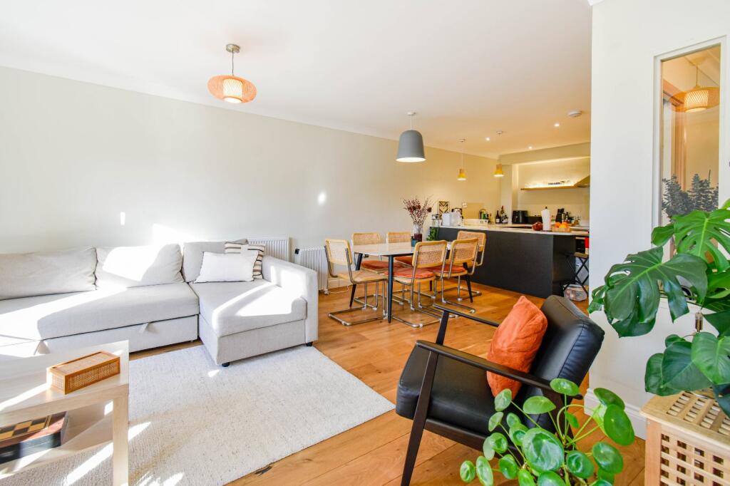 Apartment in Newbury, Speenhamland - View 2