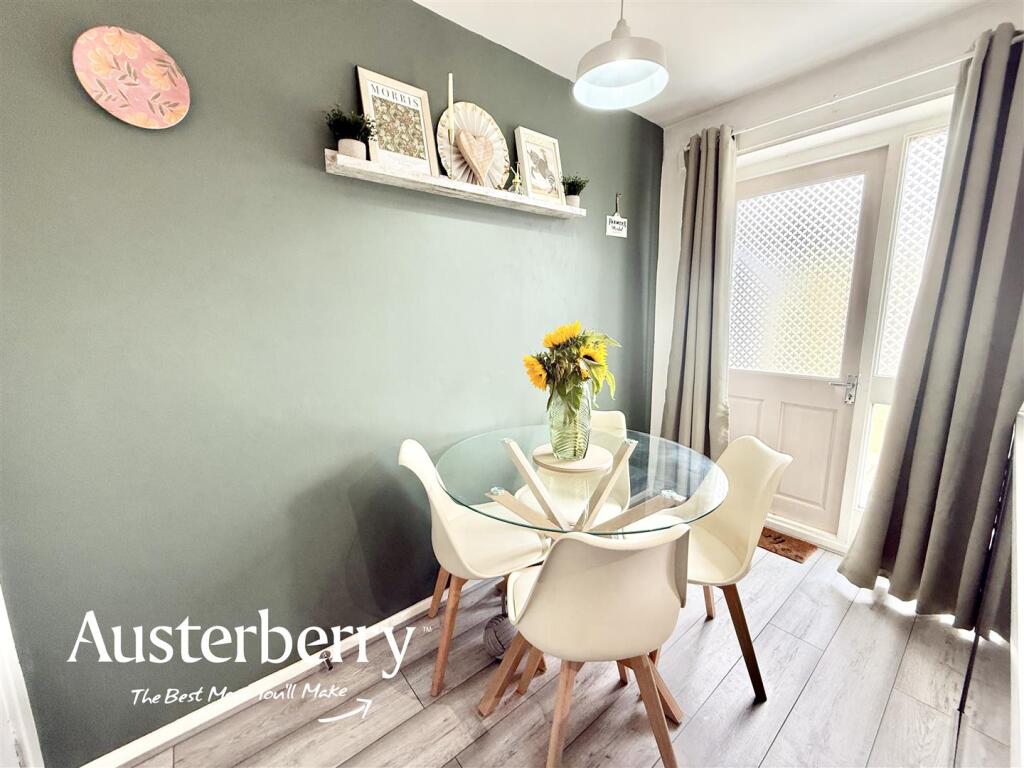 House in Stoke-on-Trent - More