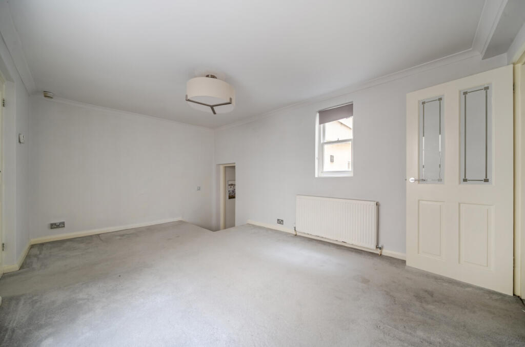 Apartment in Brighton - View 5