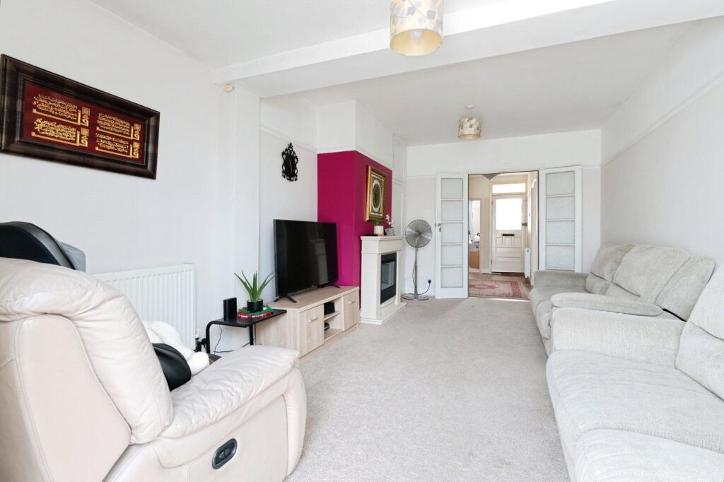 House in Southend-on-Sea - View 4