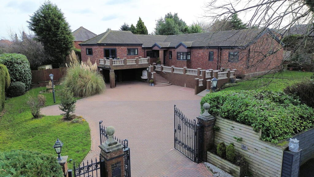 Fitzwilliam Street, Swinton, S64 8RG photo 3