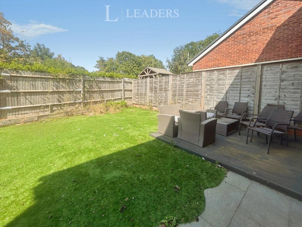 House in Havant, Warblington - More