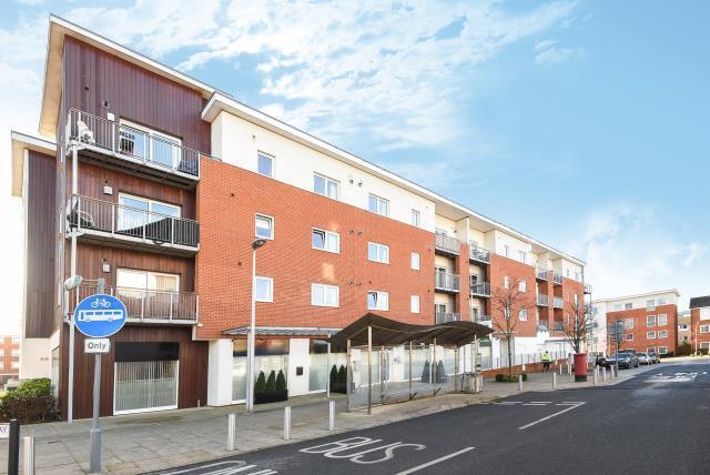 Main image of property: Kennet Island, Reading, RG2
