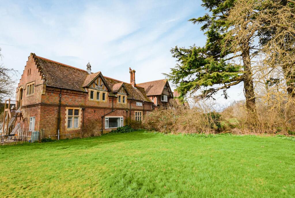 Main image of property: Merton