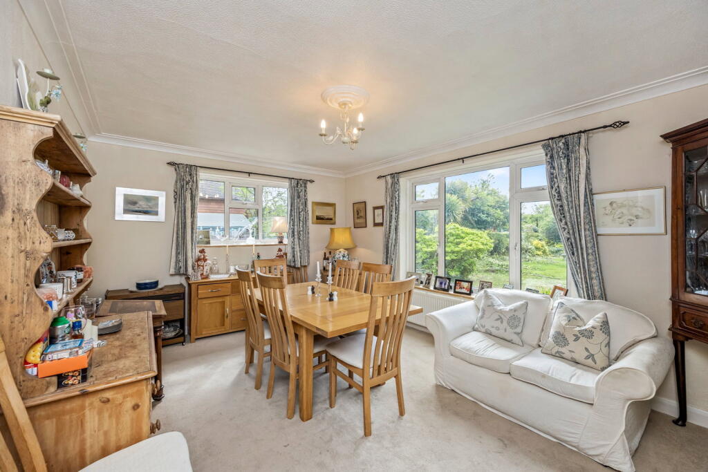 Folders Lane, Burgess Hill, West Sussex, RH15 0DR photo 4