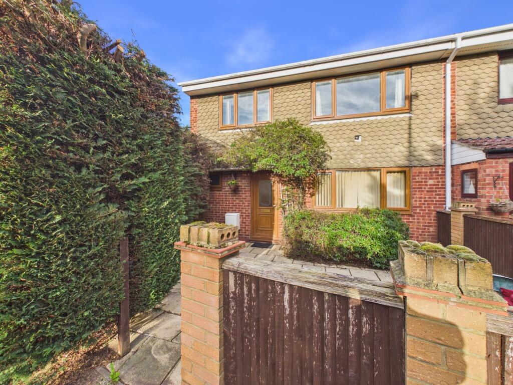 Main image of property: Crown Meadow, Colnbrook, Berkshire, SL3