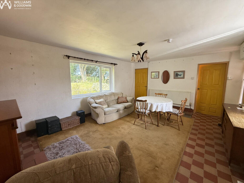 Off the A4080, Hermon, Anglesey, LL62 photo 4