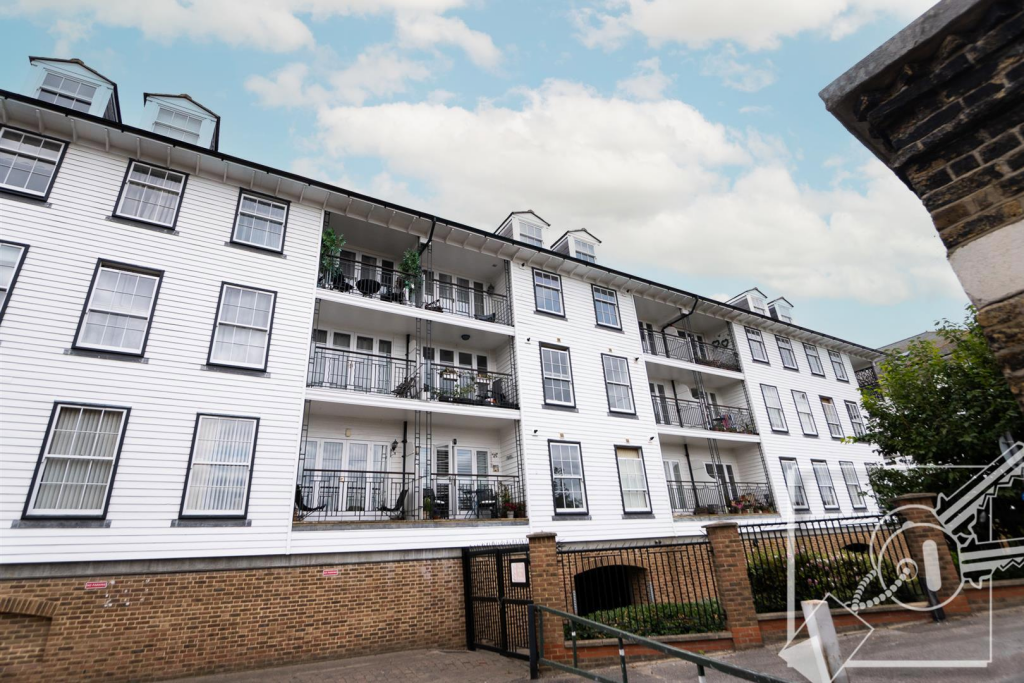 Main image of property: Commercial Place, Gravesend