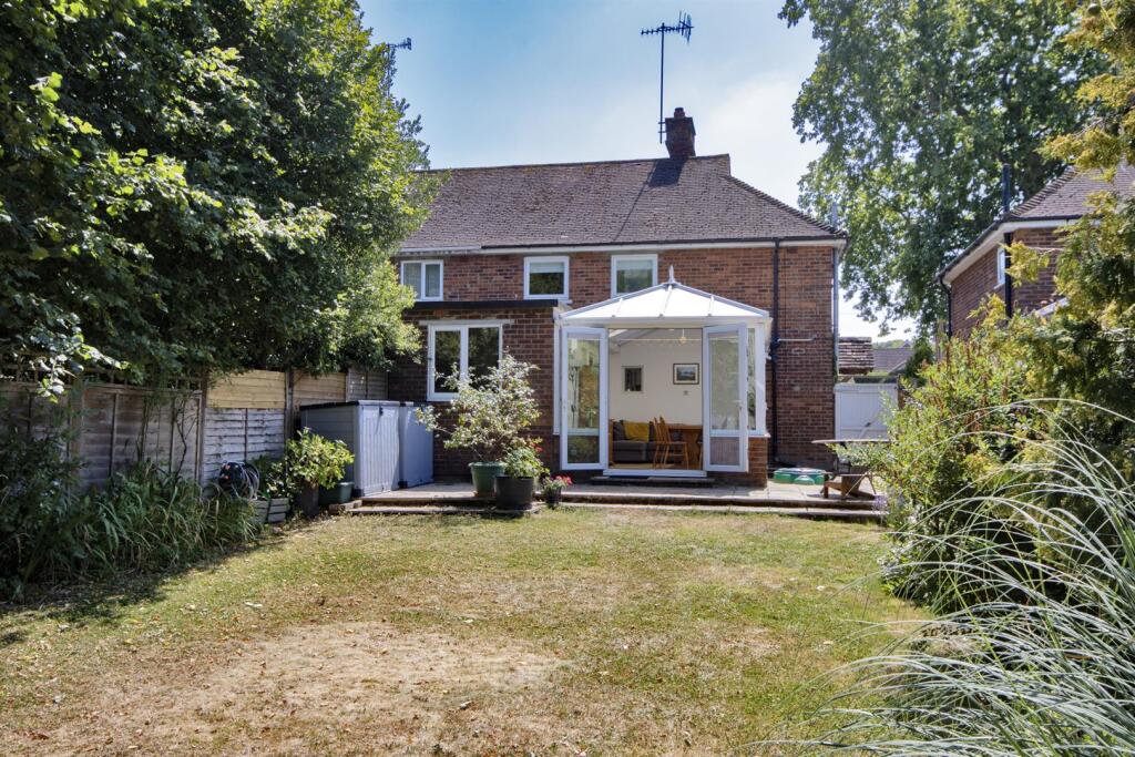 Main image of property: Mount Pleasant, Hildenborough