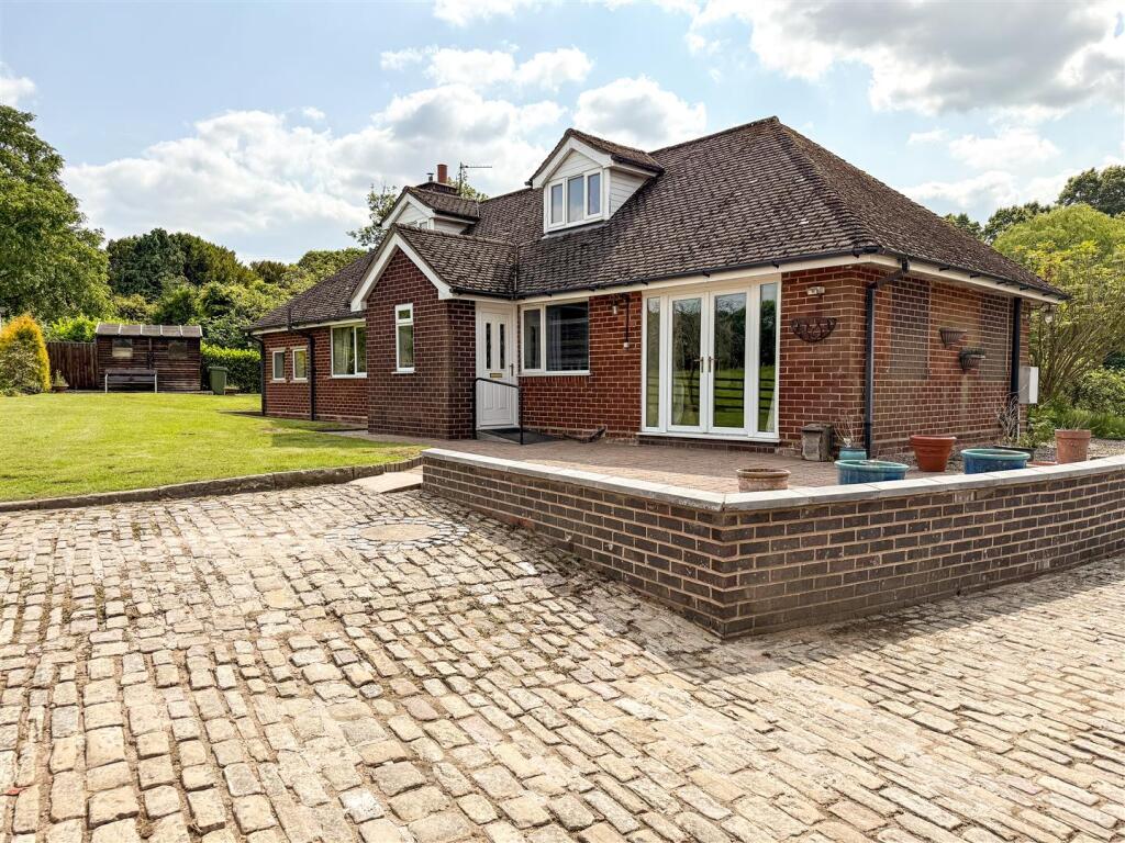 Macclesfield Road, Eaton, Congleton photo 2