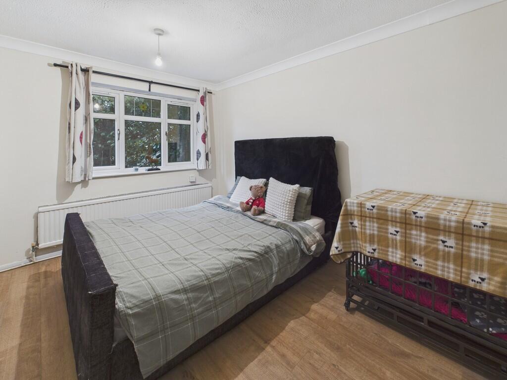 8 Ilam Close - View 5
