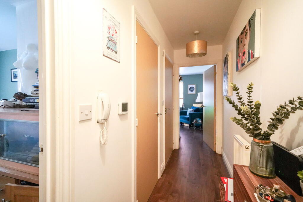 Additional image 9 of Snitterfield Drive, Shirley