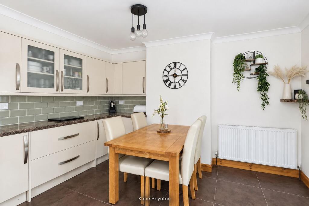 House in York - View 4