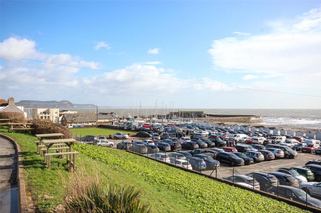 Ware Cliff, Lyme Regis, Dorset, DT7 photo 2