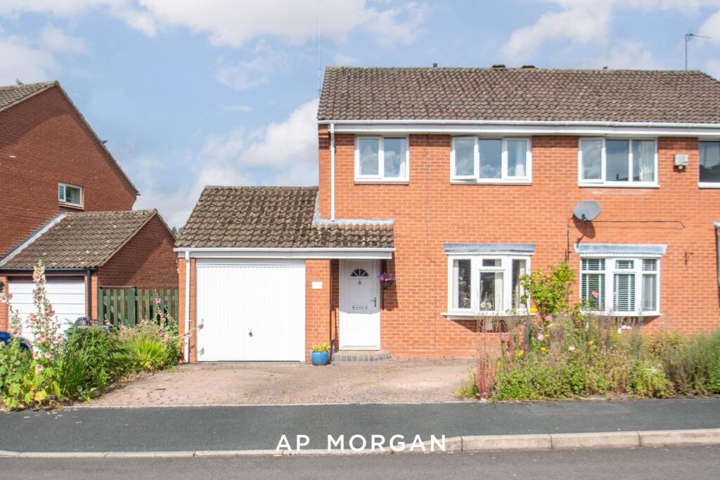 Main image of property: Kingham Close, Winyates Green, Redditch, Worcestershire, B98