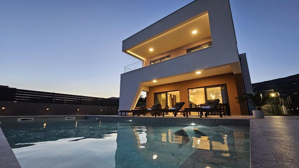 Main image of property: Kastel Stari, Split-Dalmatia