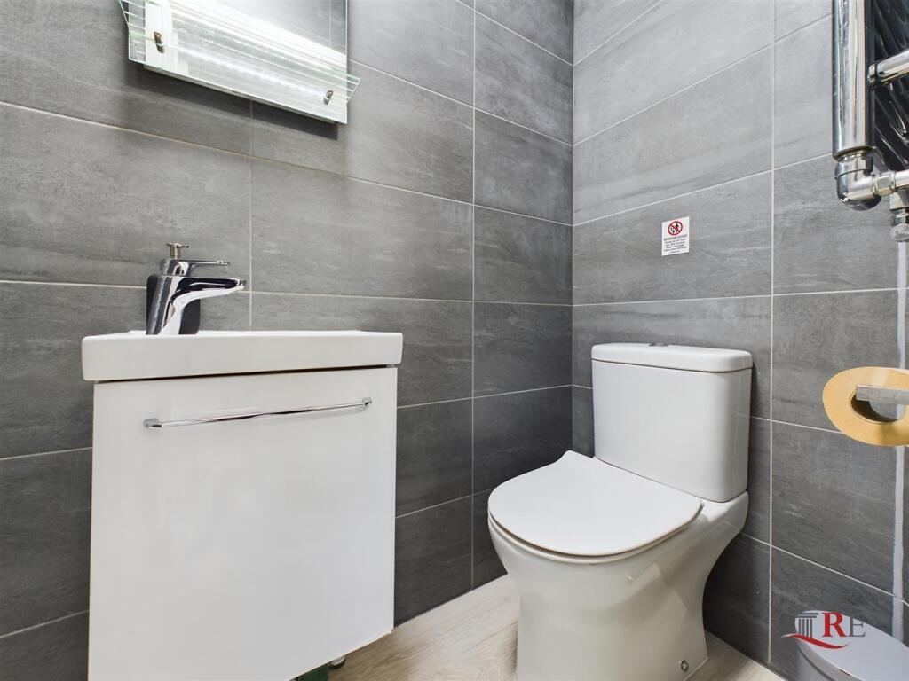 House in London - View 5