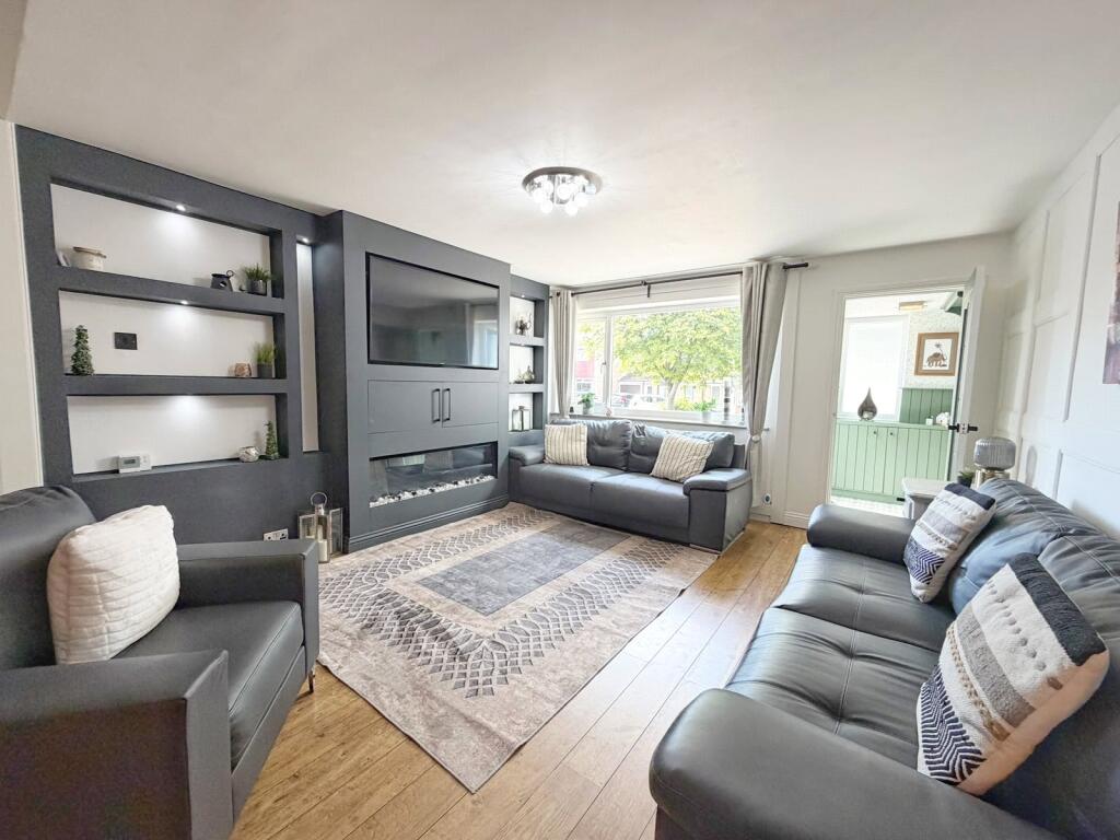 House in Rochdale, Greater Manchester - View 3