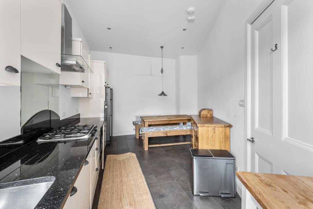 Apartment in Glasgow - View 5