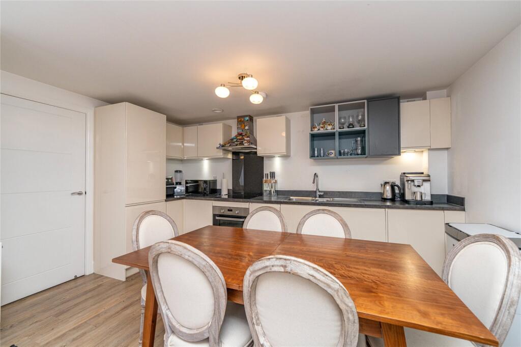 Apartment in Edinburgh, Redbraes, Leith Central - View 5