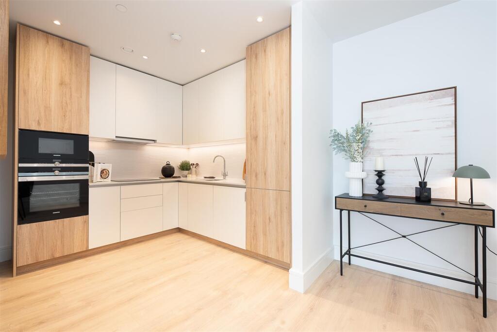 Main image of property: Virginia House, Walton Street