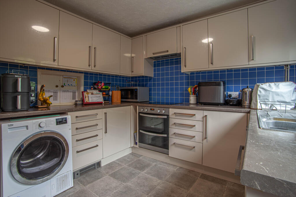 House in East Suffolk, Melton - More