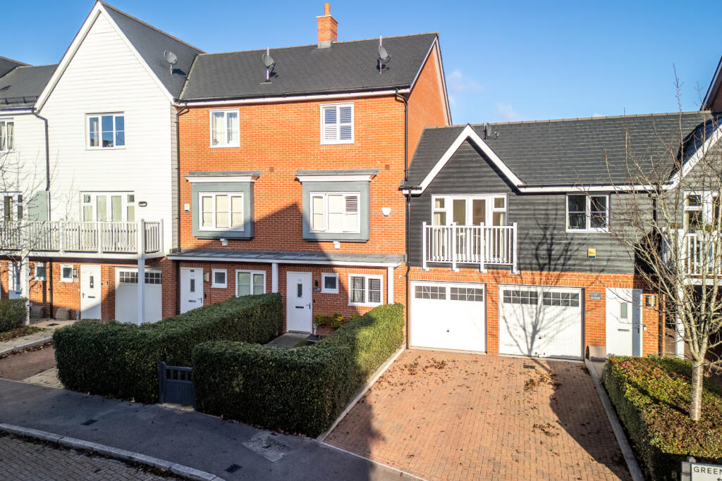 Main image of property: Greenwich Drive, High Wycombe, Buckinghamshire, HP11