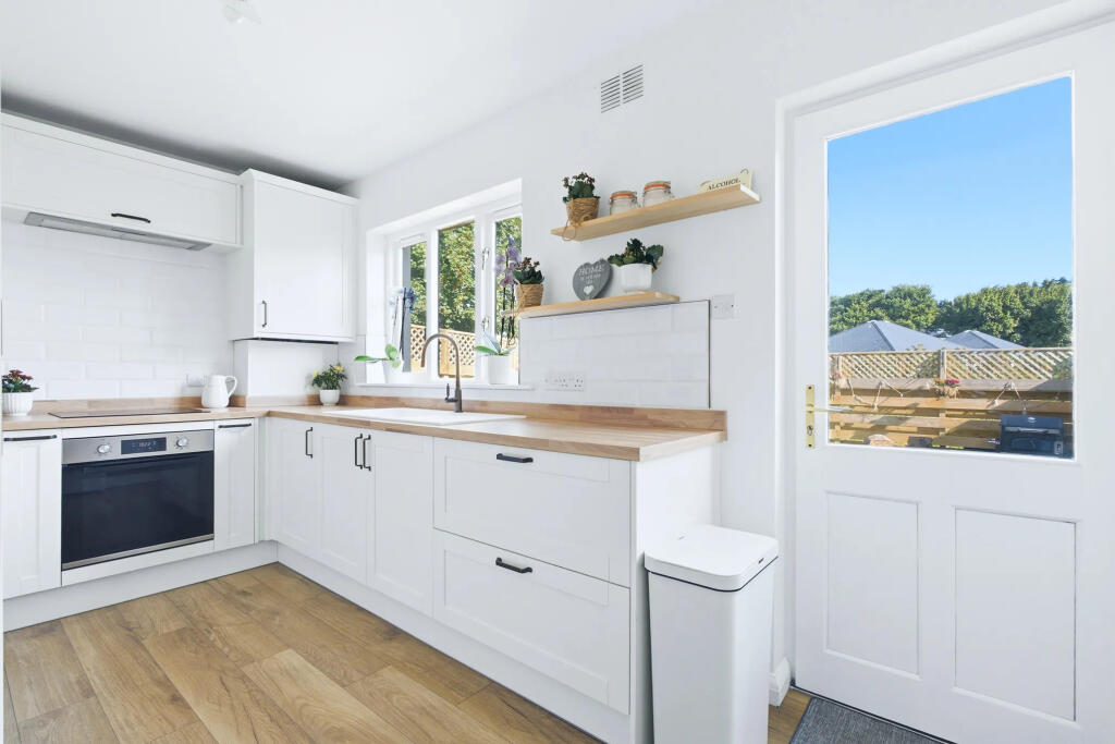 House in Ramsey, Garff - More