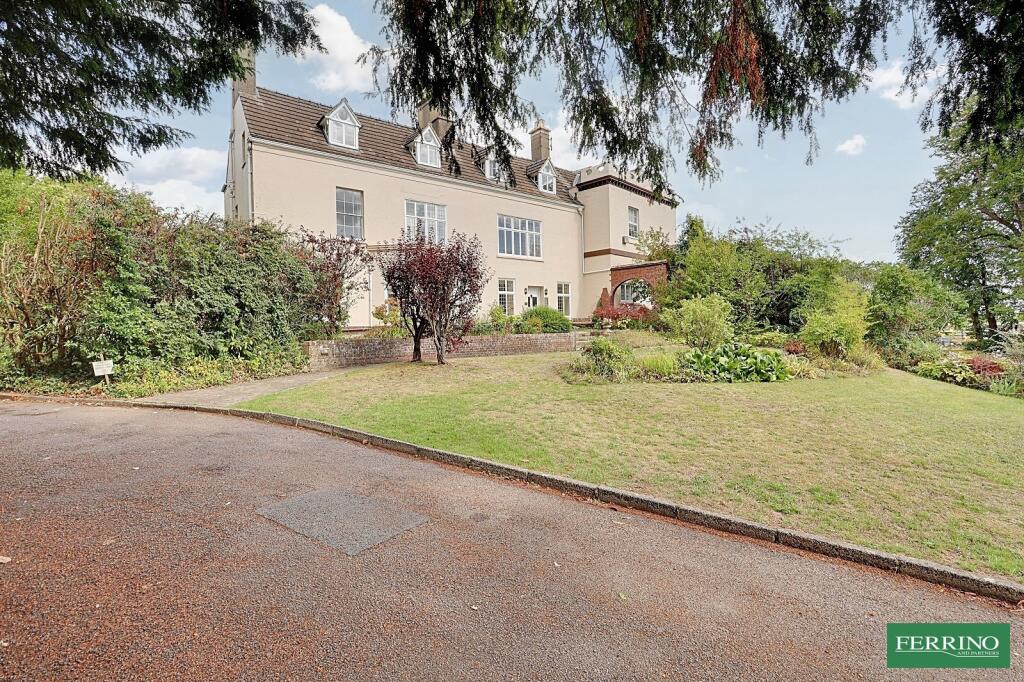 1-bed flat on Apartment in Village Setting, Unlawater Lane, Newnham, Gloucestershire. GL14 1BJ, £180,000
