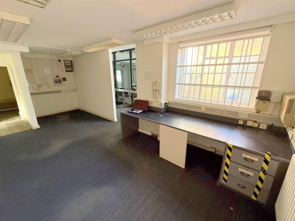 Additional image 7 of Lloyds Bank House, Stratford Road, Alcester B49 5AU