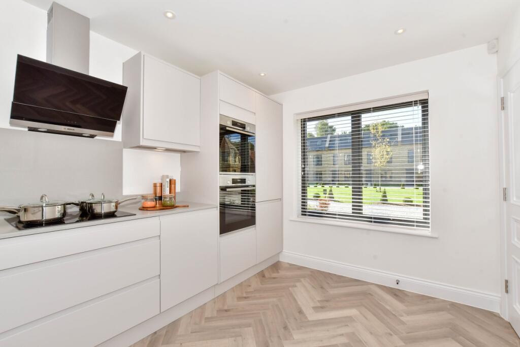 House in Dartford - View 4
