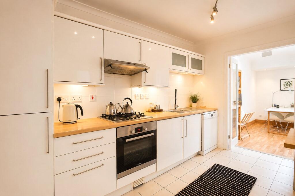 Apartment in Bristol - More