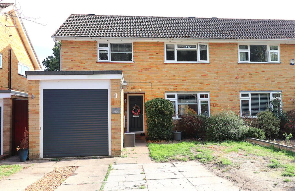Main image of property: Lakeside Gardens, Farnborough, GU14