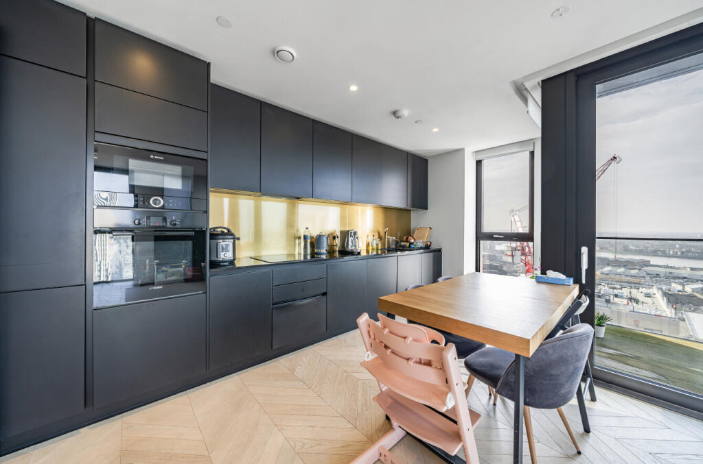 Apartment in London - View 4