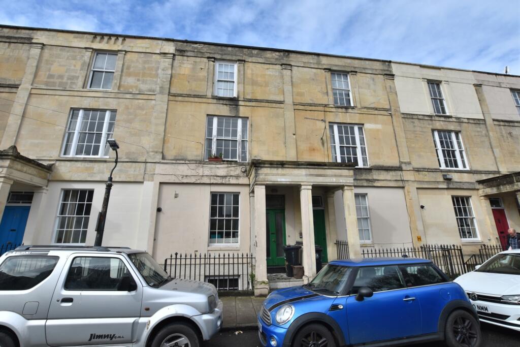 Main image of property: Hampton Park, Basement Flat, Redland, BS6 6LG