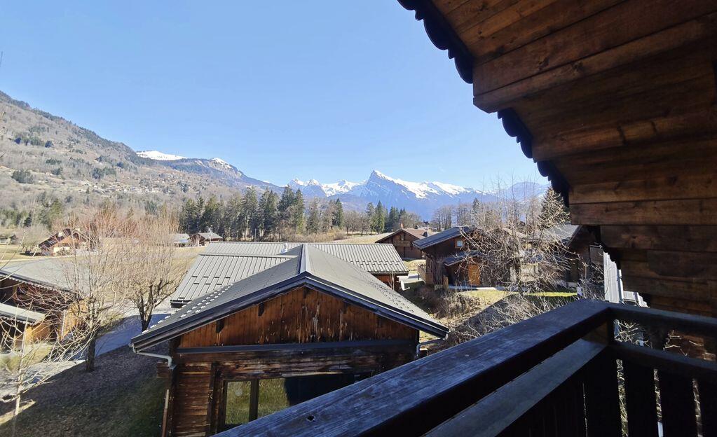Main image of property: 3 Bed Chalet in Co-Prop with Pool, near Morillon