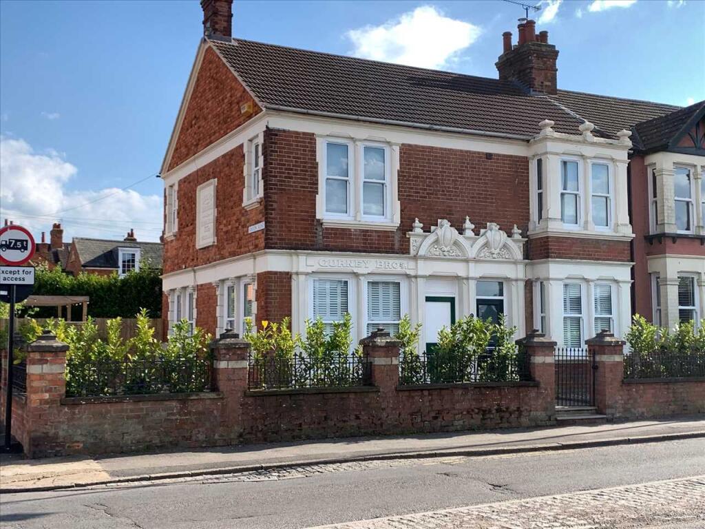 Main image of property: Stratford Road, Wolverton, Milton Keynes