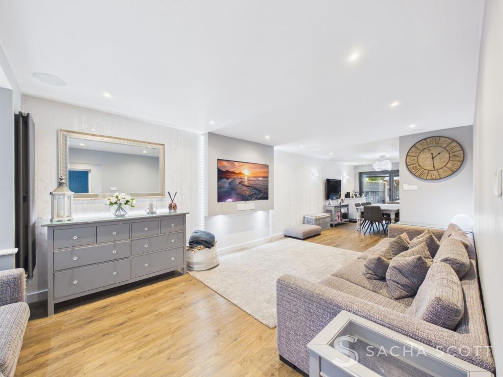 House in Reigate and Banstead, Banstead - View 2