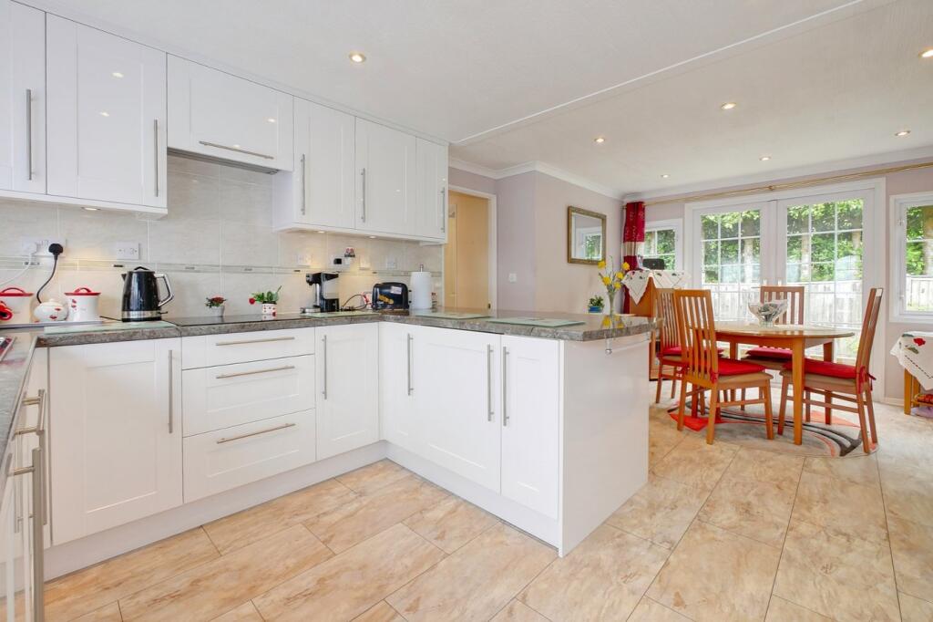 Upper Horsebridge, Hailsham, BN27 - View 2