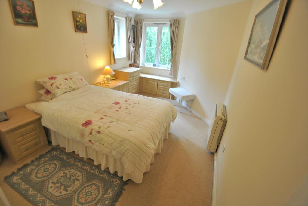 St Michaels Court, Bishops Cleeve, Cheltenham, GL52 - View 5