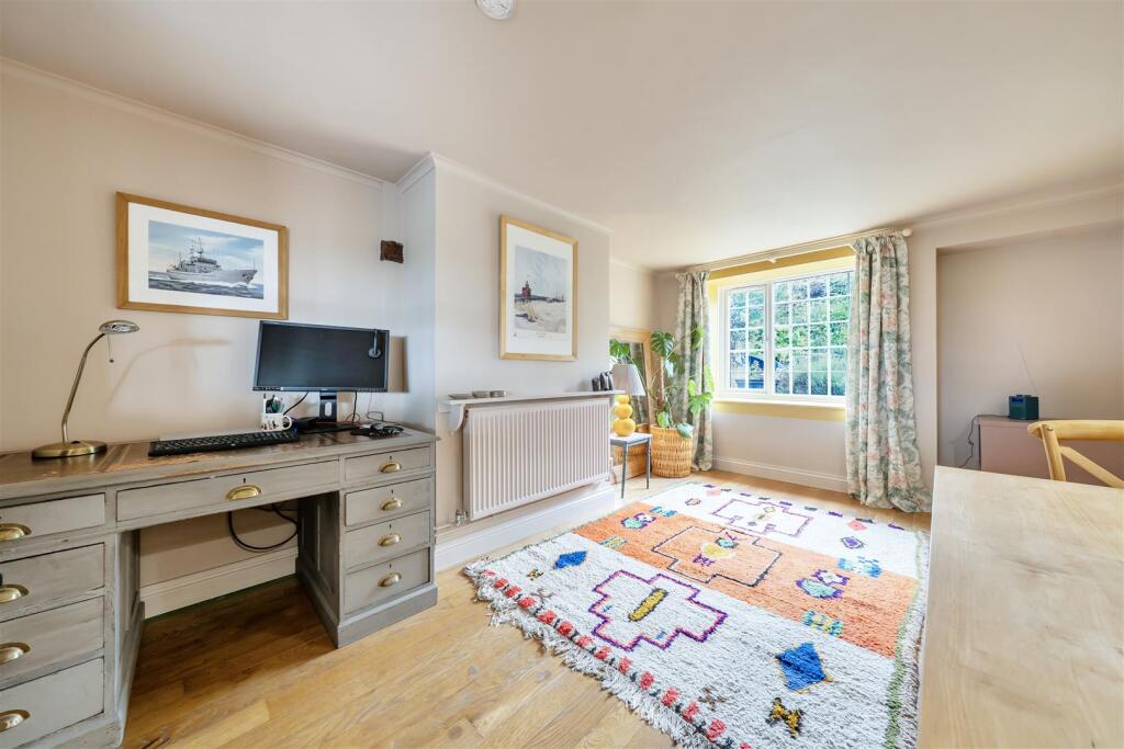 House in East Devon, Musbury - More