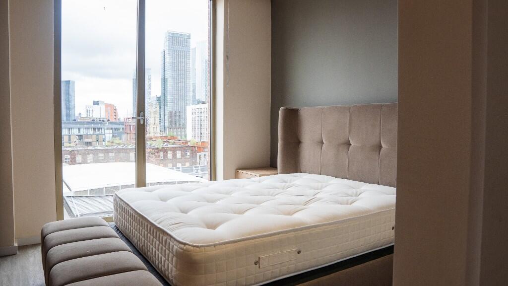 Apartment in Manchester, Greater Manchester - View 5