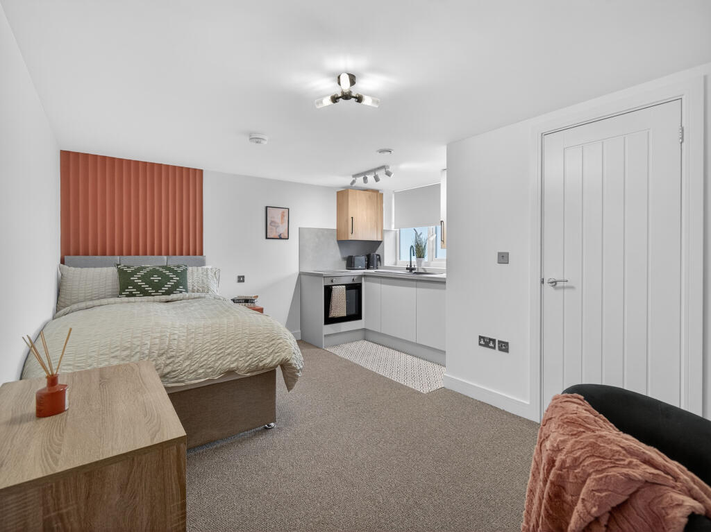 Apartment in Derby - View 3